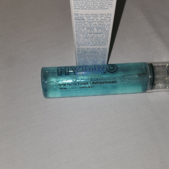Milk Makeup Setting Spray - Blue and Silver - Picture 7 of 9